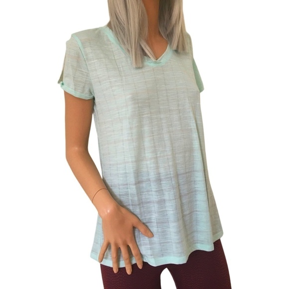 Splendid Bleached Aqua Grid V-Neck Top Active Fitness Workout, Athletic Stretch - Picture 4 of 12